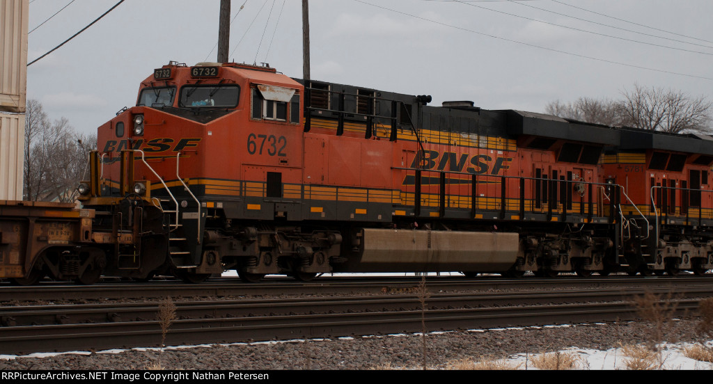 BNSF 6732